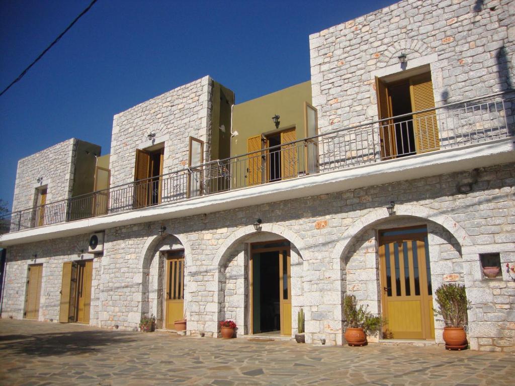 Kafiona Guesthouse Pyrgos Dirou Екстер'єр фото